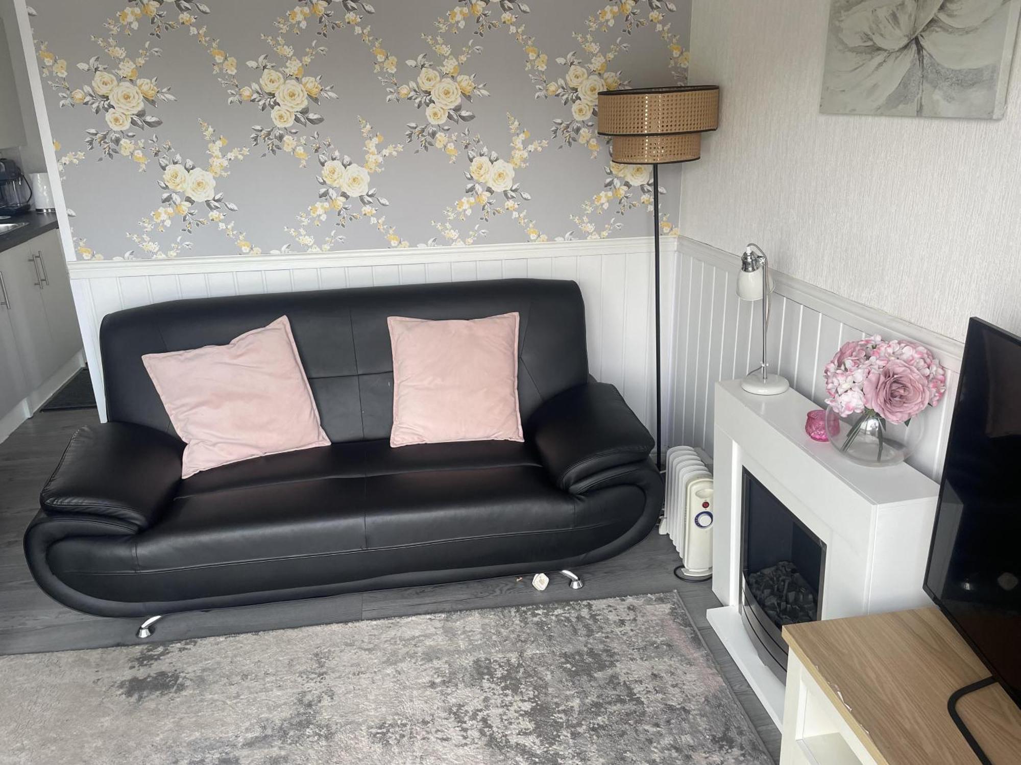 Charming Chalet Nestled In Heart Of Clarach Bay Aberystwyth Buitenkant foto